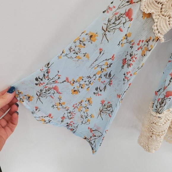 Rue21 Floral Crochet Boho Top S Sheer Long Sleeve Peasant Blouse Festival - Picture 7 of 16